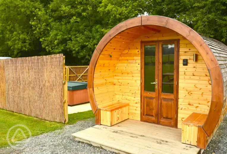 Willow pod with hot tub