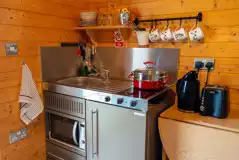 Wild Thyme pod kitchenette