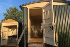 Shepherd's hut