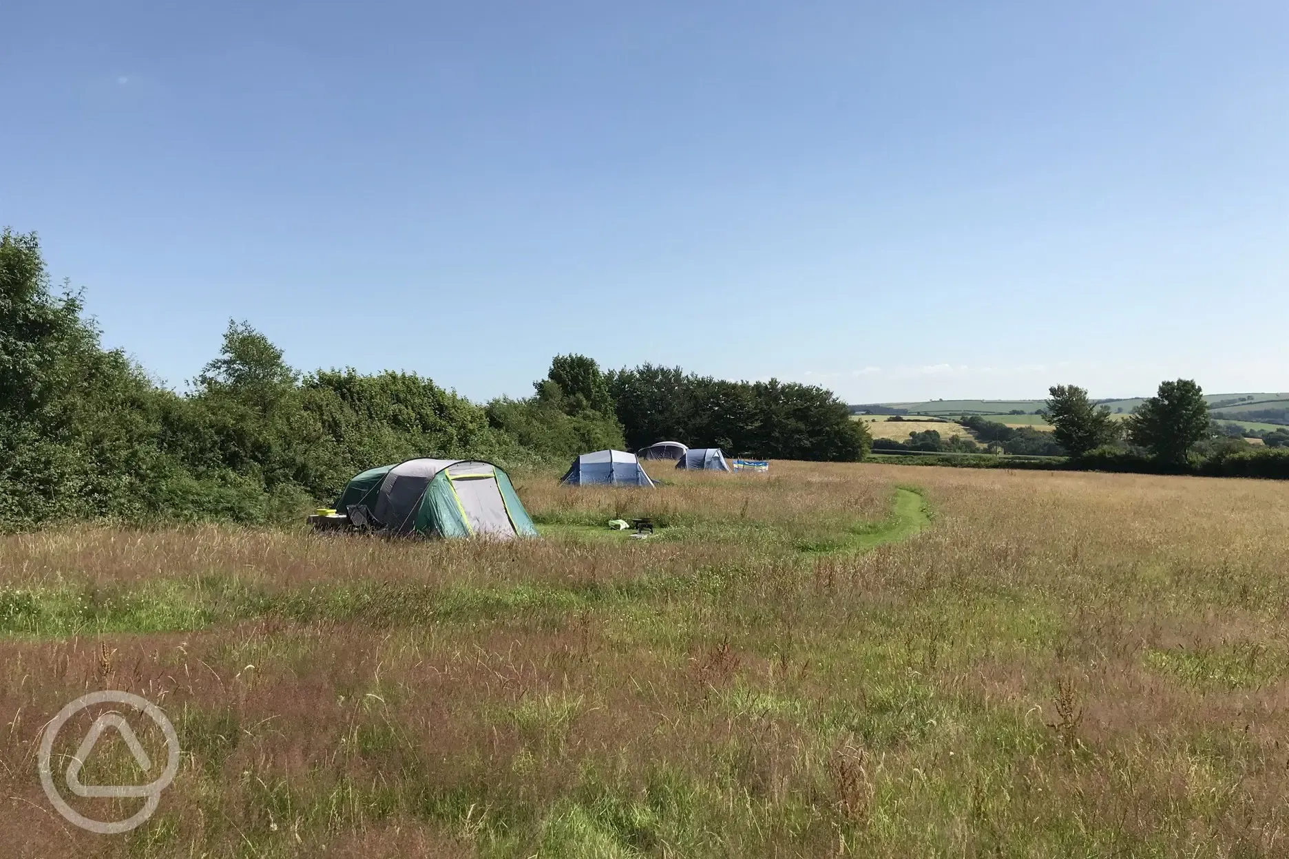 Non electric grass tent pitches 