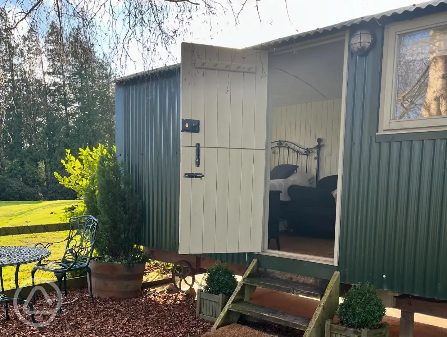 Shepherd's hut 