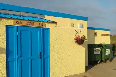 Newgale shower and toilet block