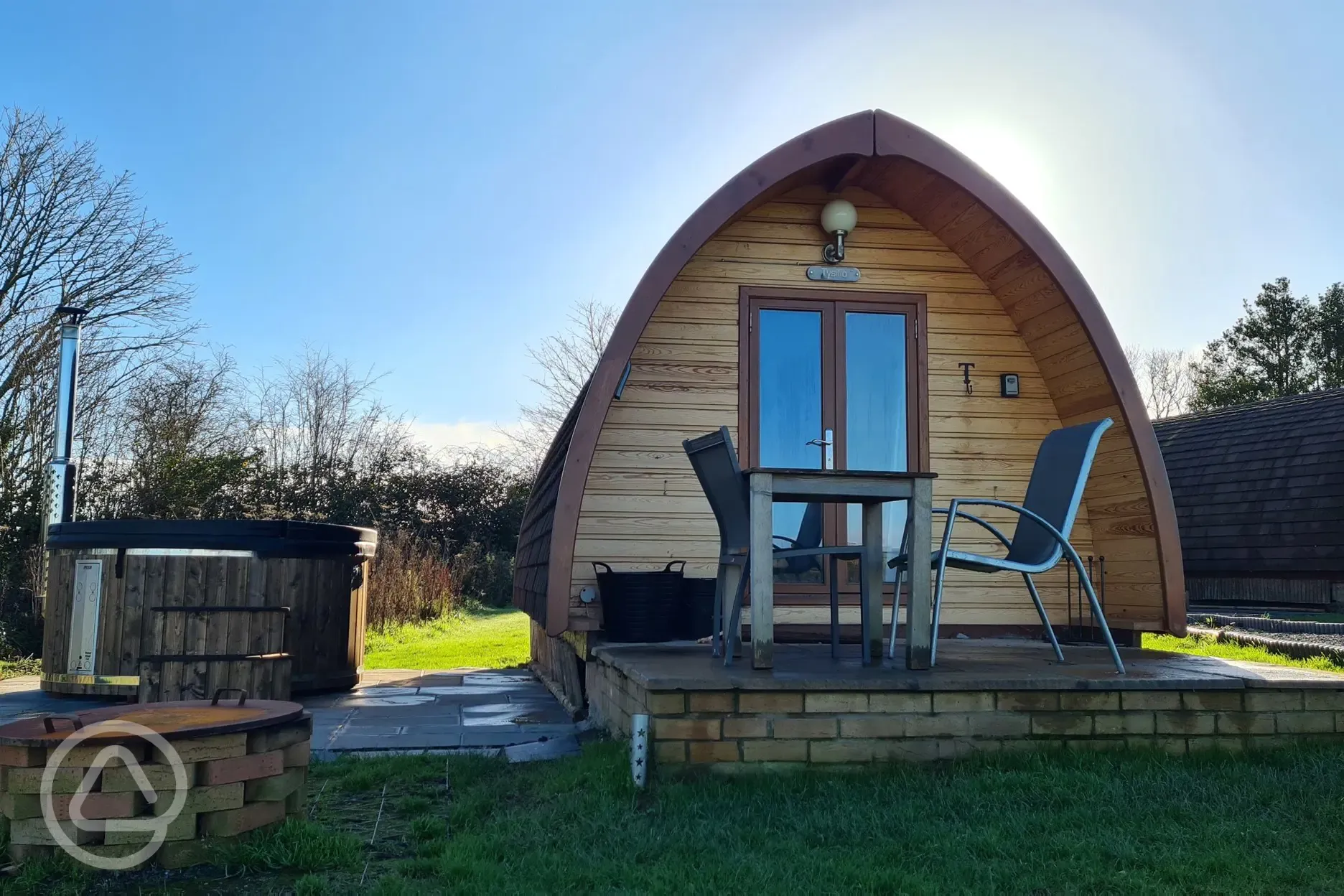 Pod side view hot tub