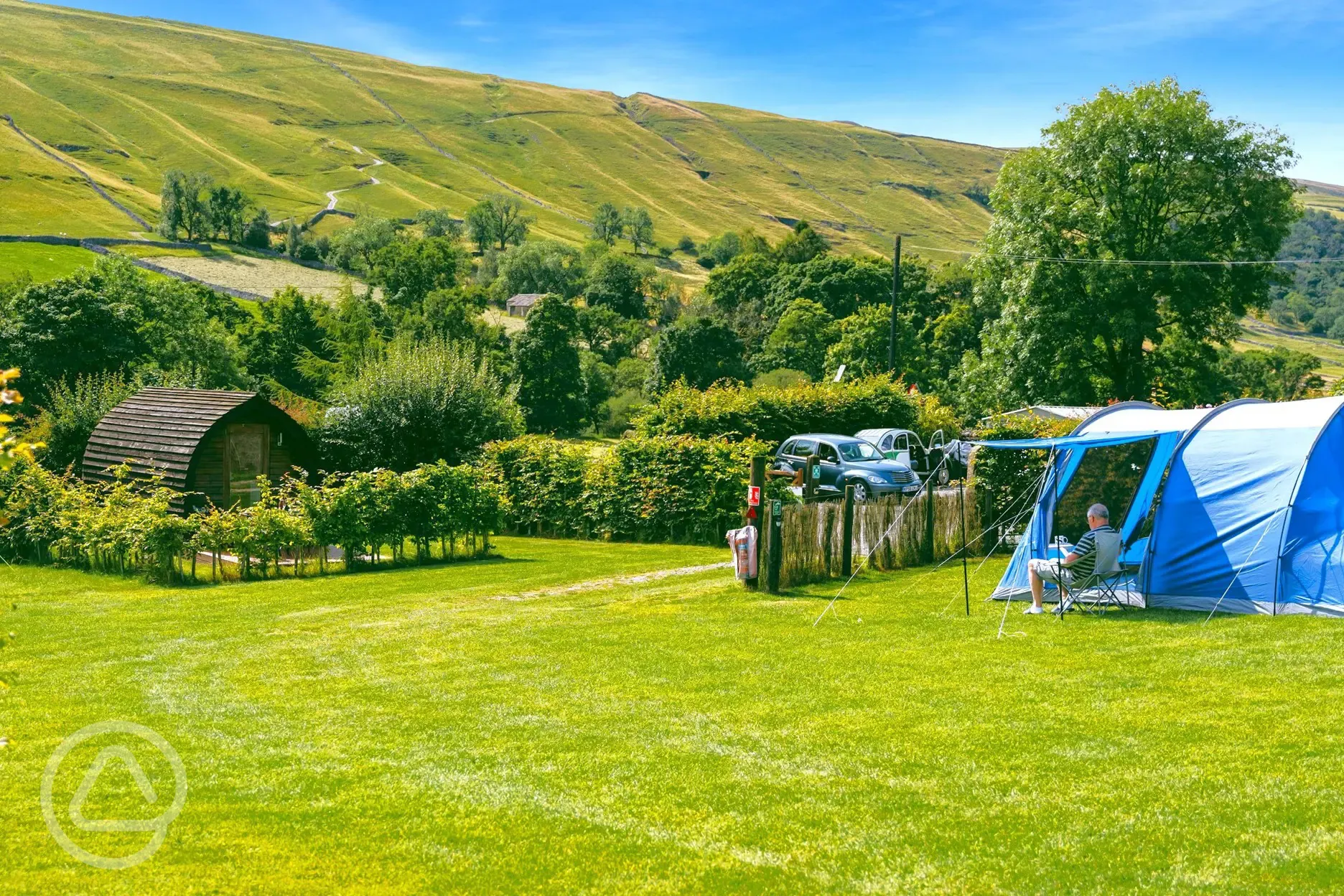 Camping field and glamping pods