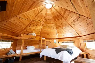 Glamping cabin with a double bed and bunk bed (bedding provided)