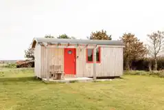 Allotment shepherd's hut (dog friendly)