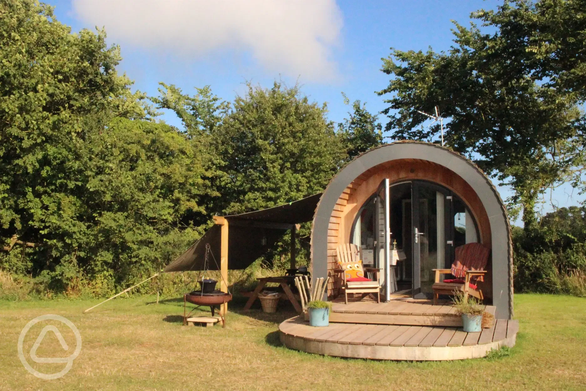 Ensuite glamping pods Stackpole
