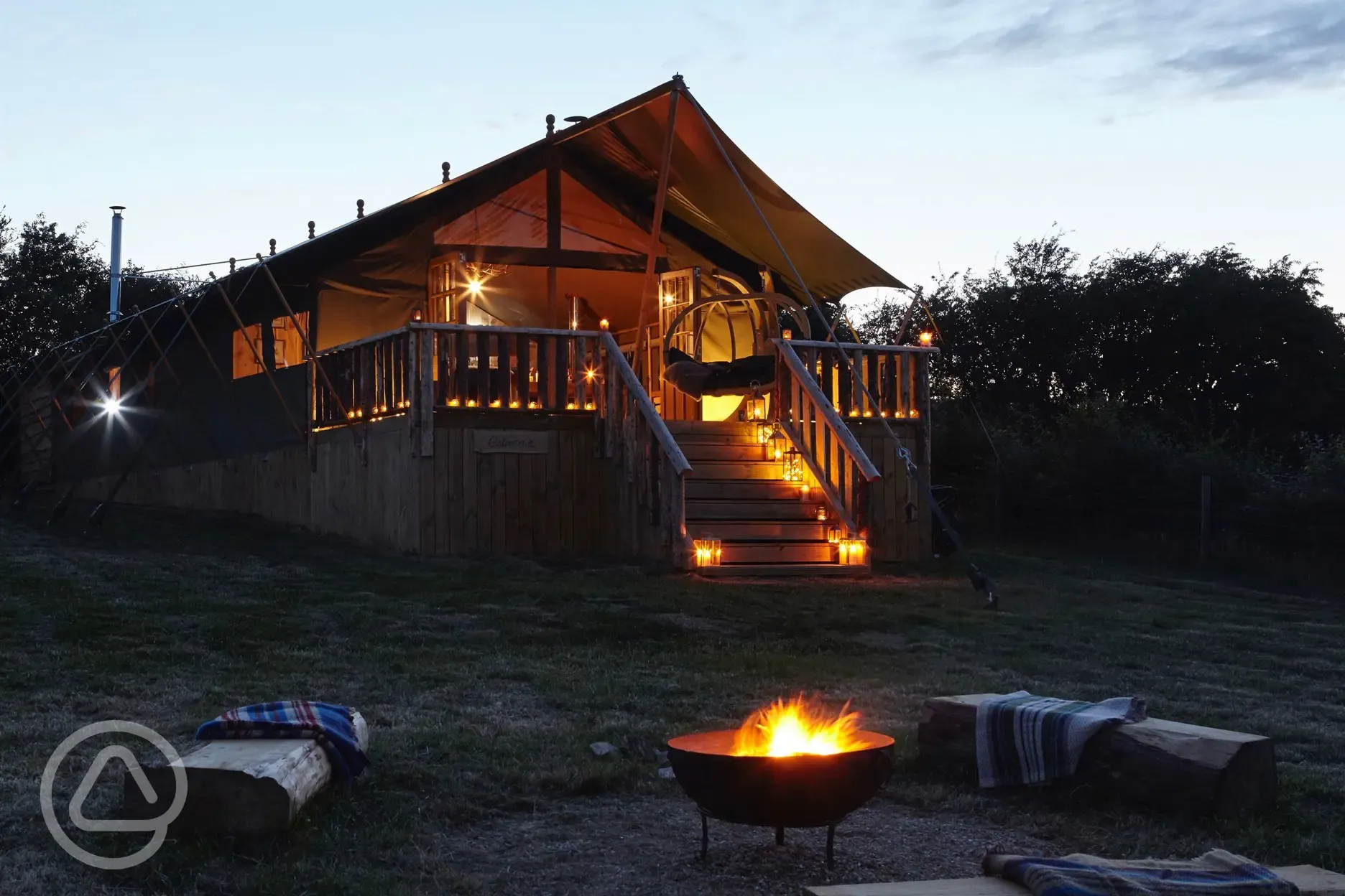 4 Fab Off- Grid Safari Tents. Take A Little Time Off Line. 