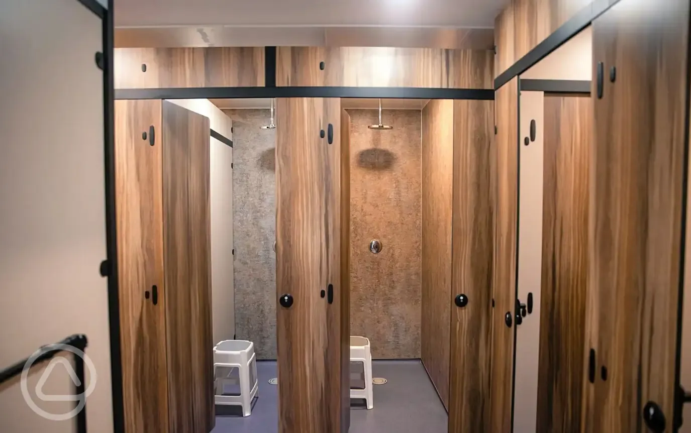 Shower cubicles with stools
