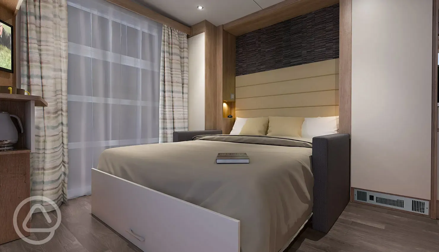 Studio pod cabin double sofa bed (bed linen provided) Studio pod cabin double sofa bed (bed linen provided)