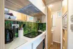 Studio pod cabin equipped kitchenette with hob, mini fridge and kettle Studio pod cabin equipped kitchenette with hob, mini fridge and kettle