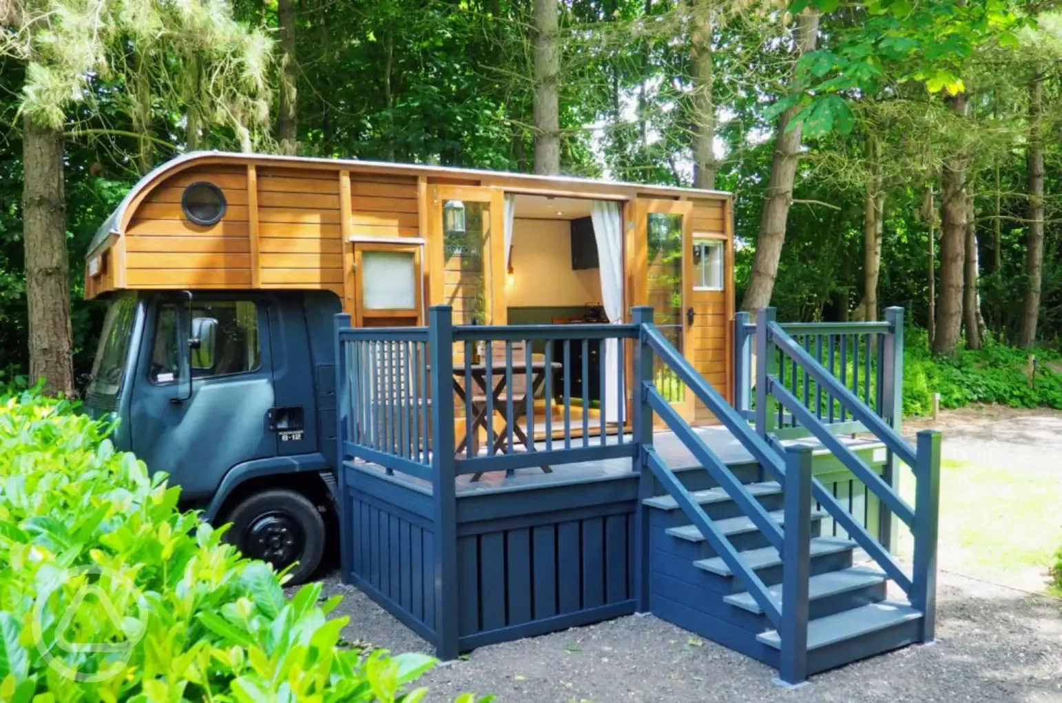 Oakley horsebox private decking with outdoor seating Oakley horsebox private decking with outdoor seating