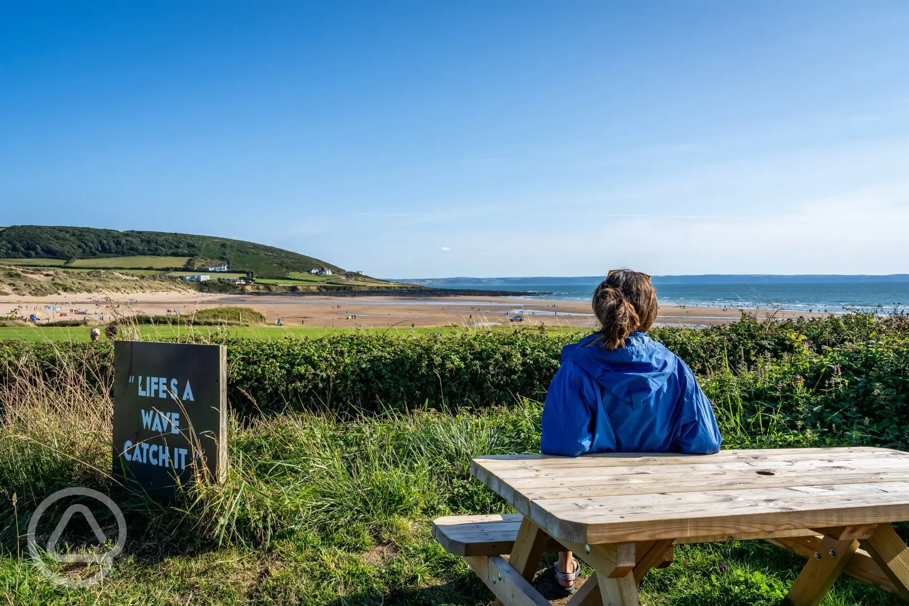 Picnic bench at Ocean Pitch Campsite overlooking Croyde Beach