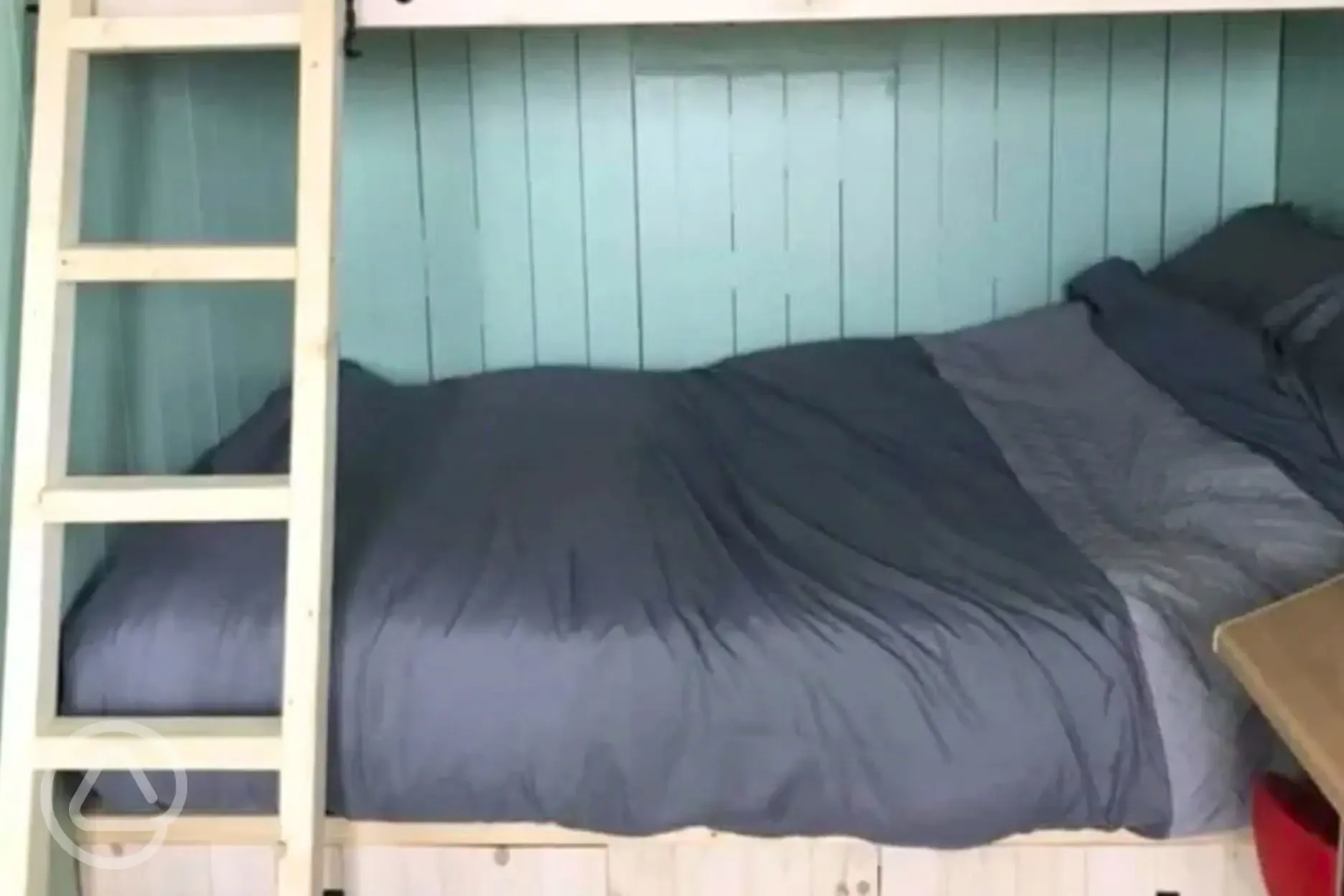 Shepherds hut bunk bed 