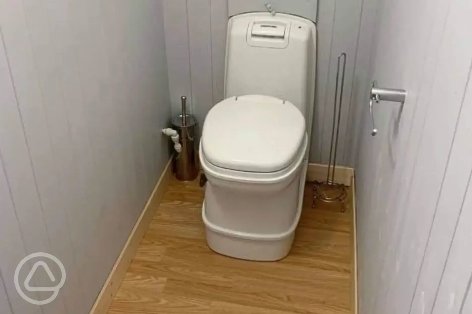 Shepherds hut facilities 