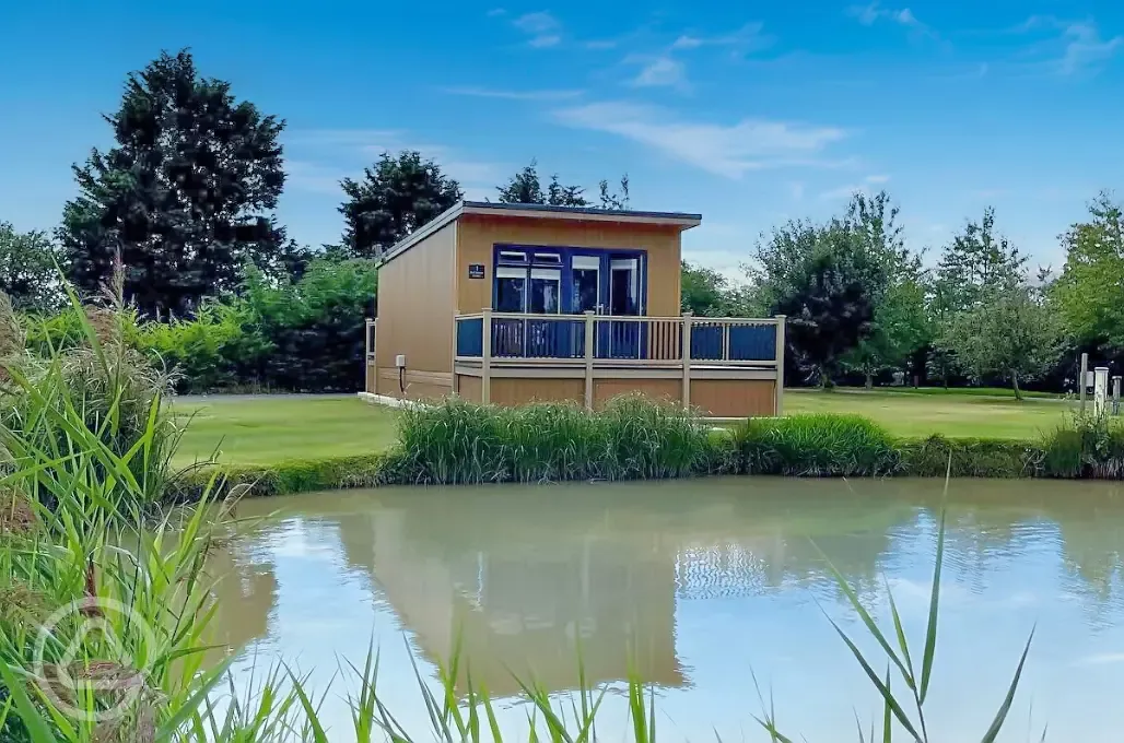 Deluxe glamping cabin with hot tub