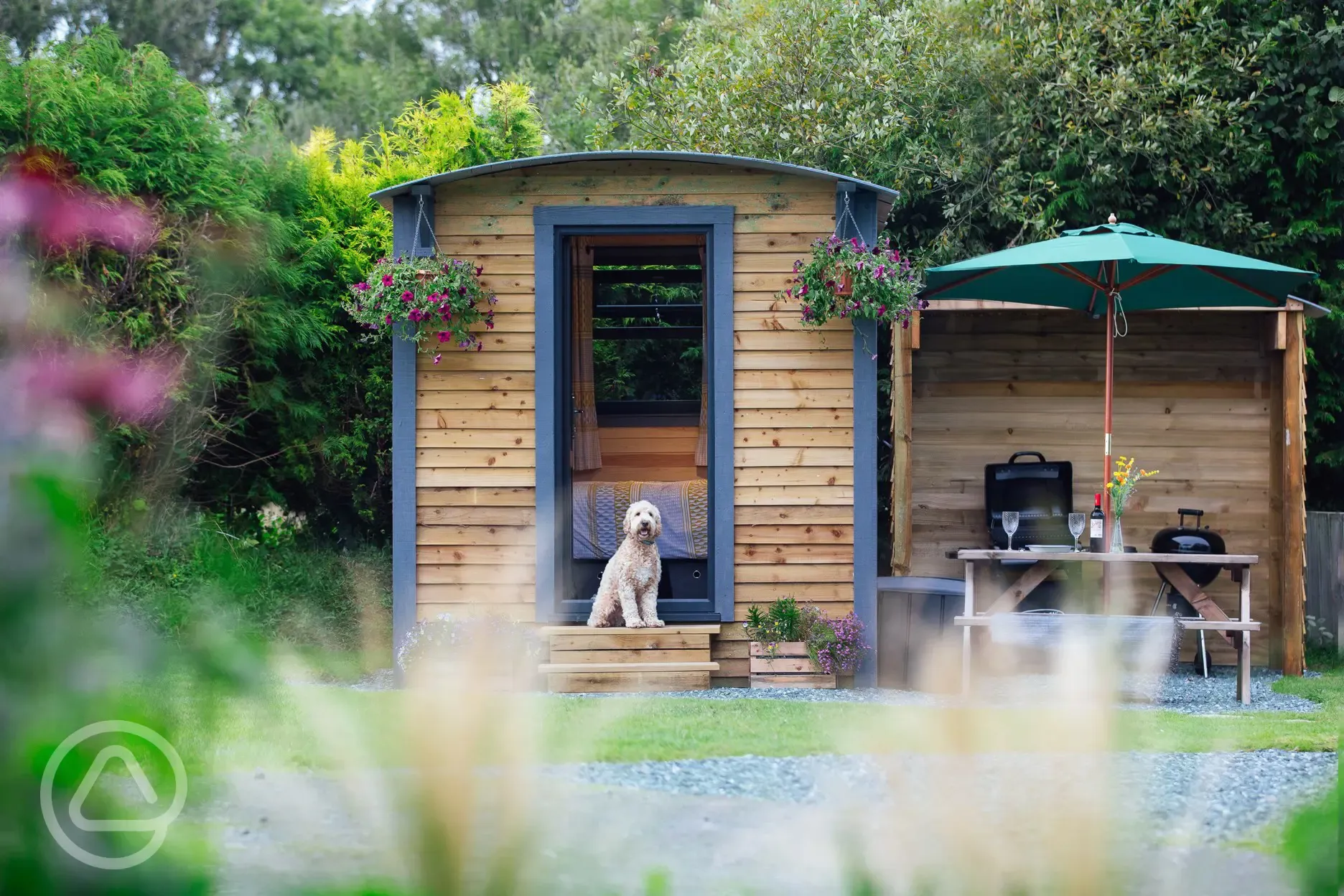 Shepherd's hut