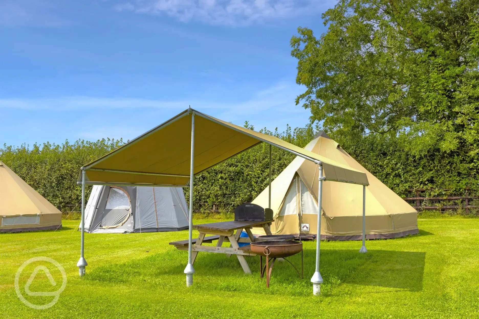 Bell tent and undercover dining area