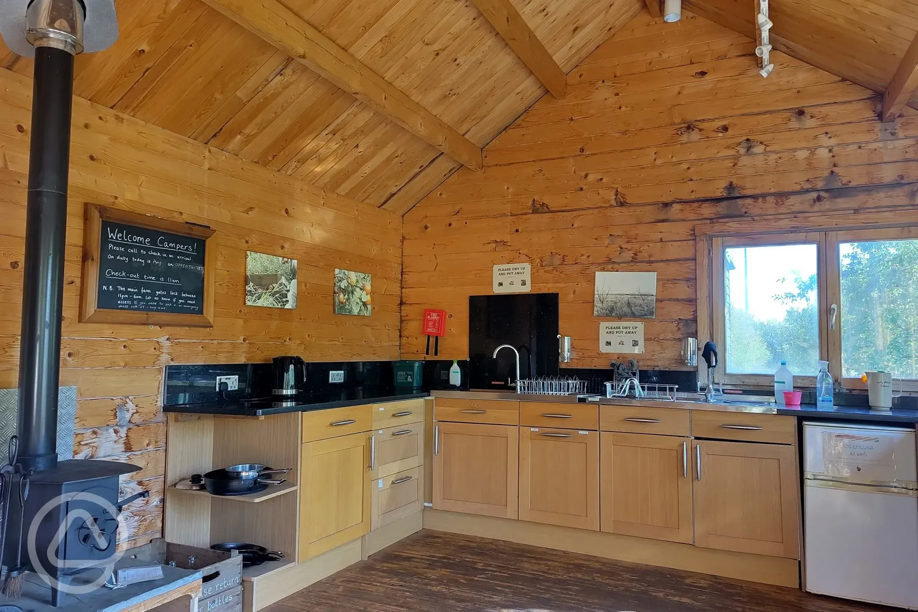 Shared kitchen in the Apple Hut facilities building Shared kitchen in the Apple Hut facilities building
