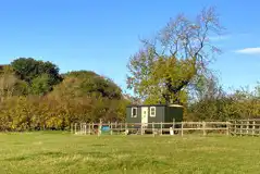 Paddock View shepherd's hut