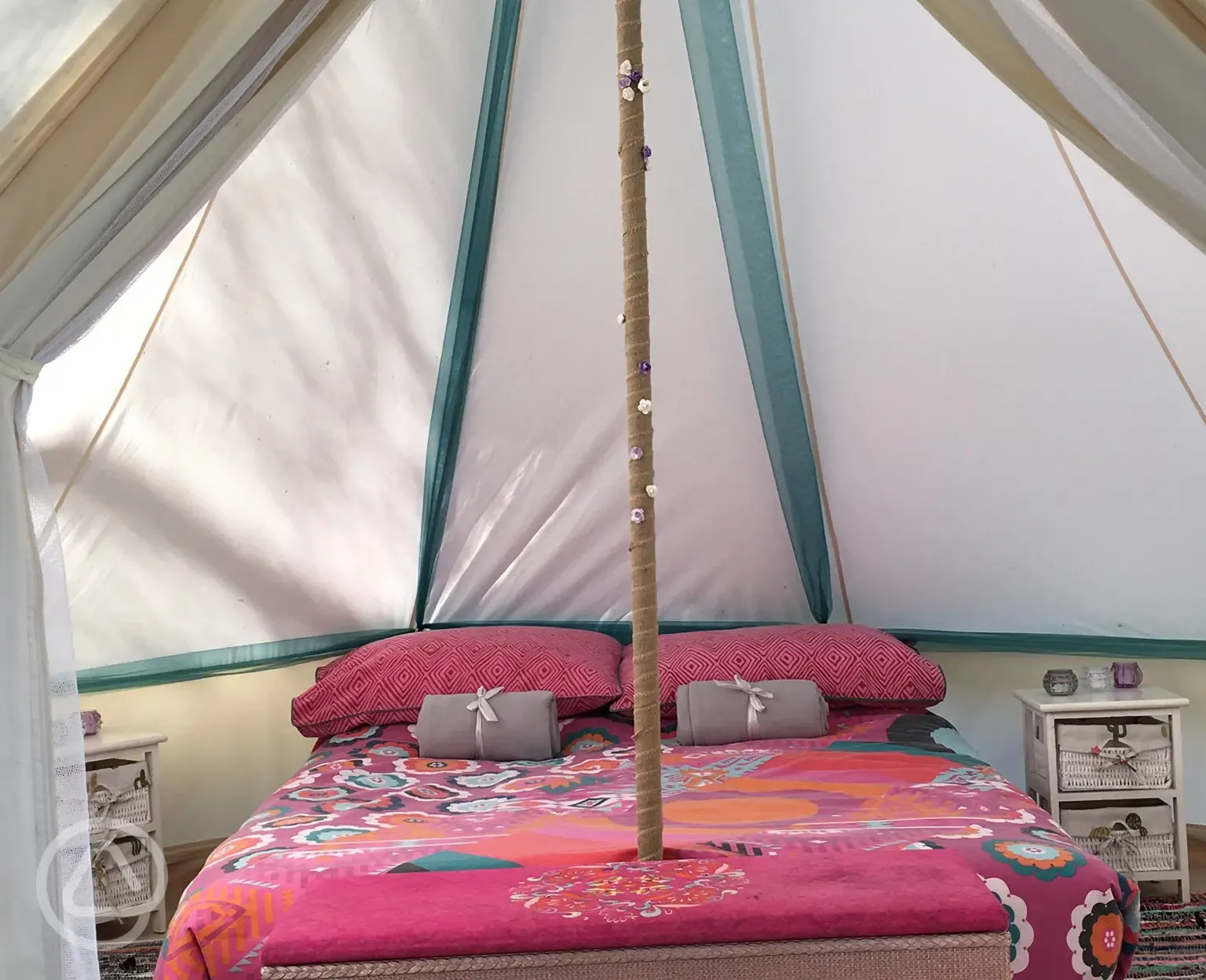 Artisan glamping tent