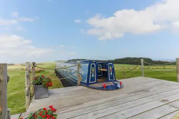 Miss Ellie narrowboat with an optional wood-fired hot tub