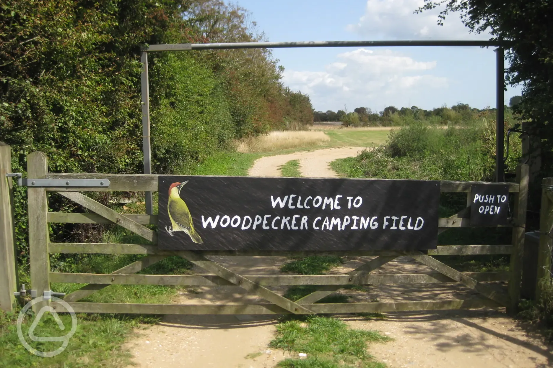 Woodpecker Entrance gate 