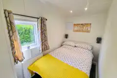 Studio pod cabin double bedroom