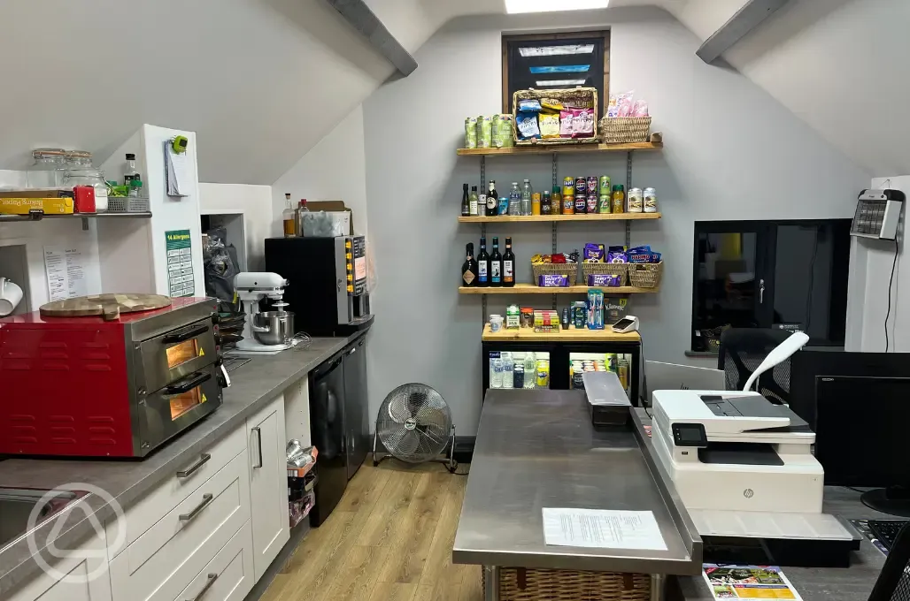 Reception and shop 