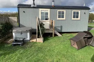 Springwood Shepherd Huts Glamping York, Escrick, York, North Yorkshire