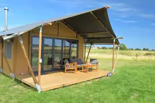 Wheatfields Luxury Glamping, Appledore, Rye, East Sussex