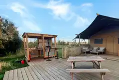 Outdoor area of Skylark safari tent