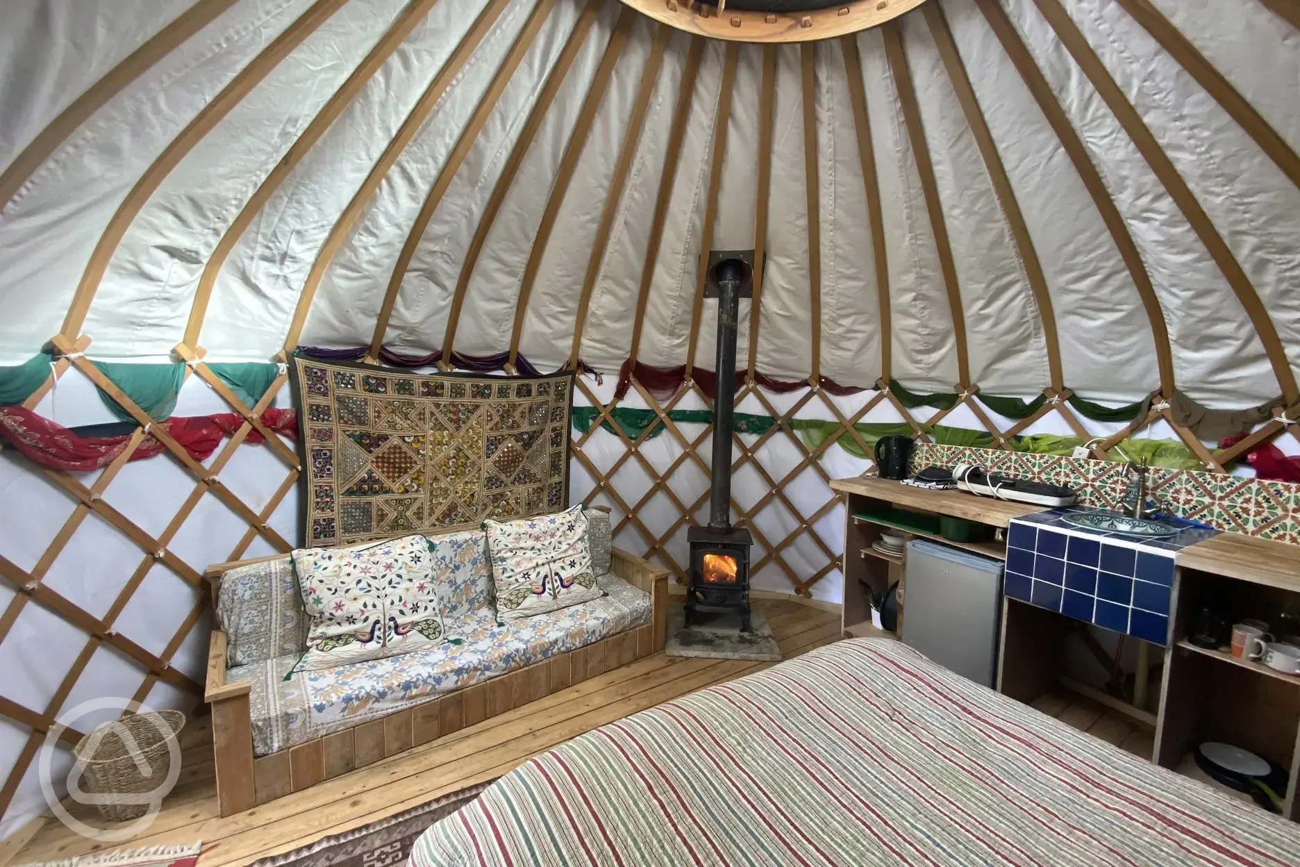 Yasmin yurt interior