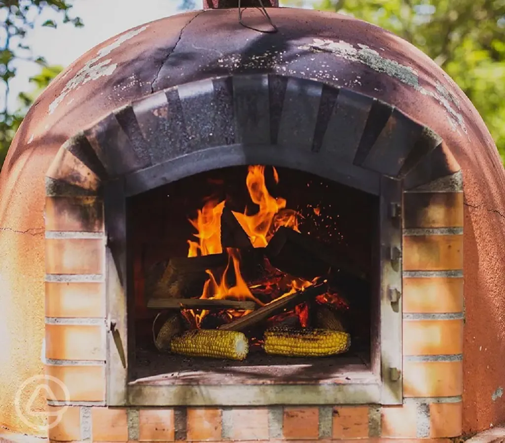 Pizza oven