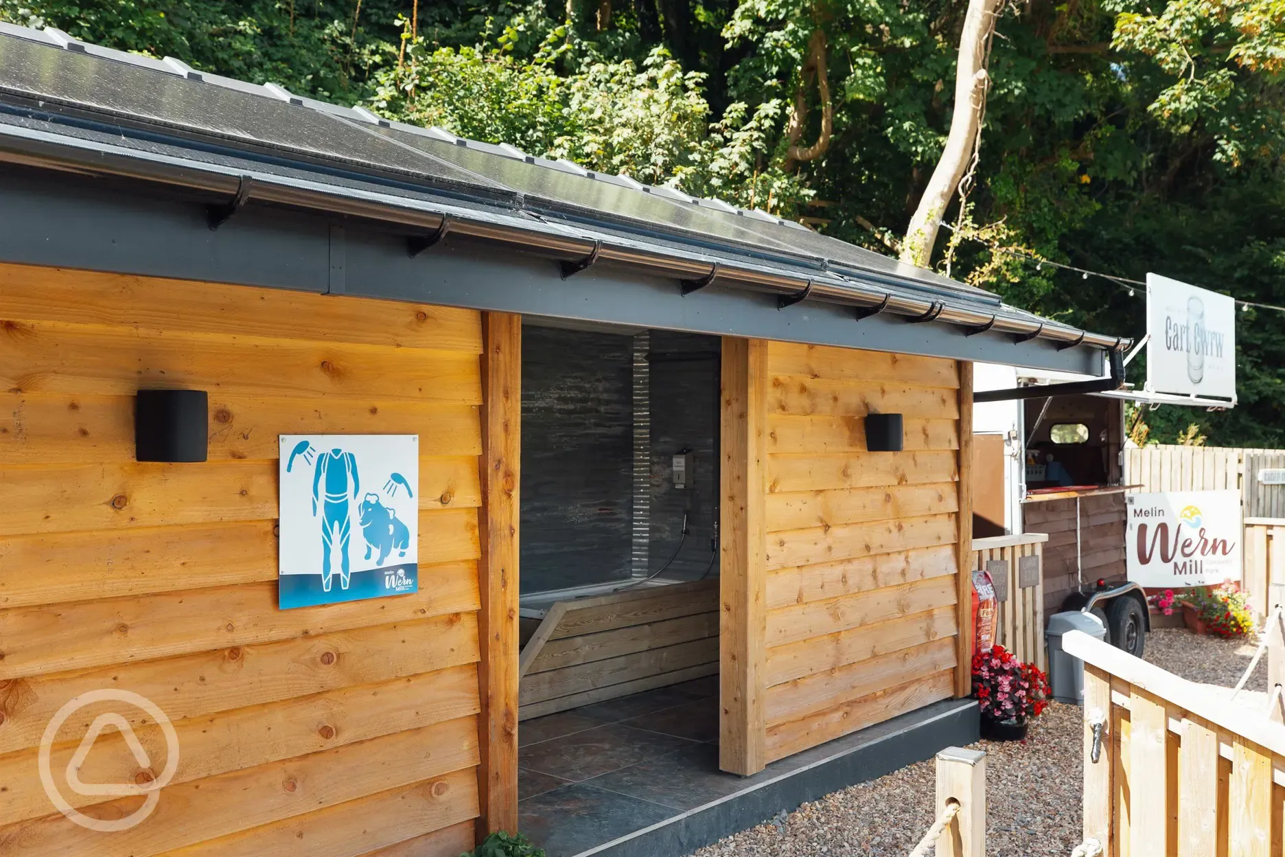 Designated dog wash beside bar at Wern Mill