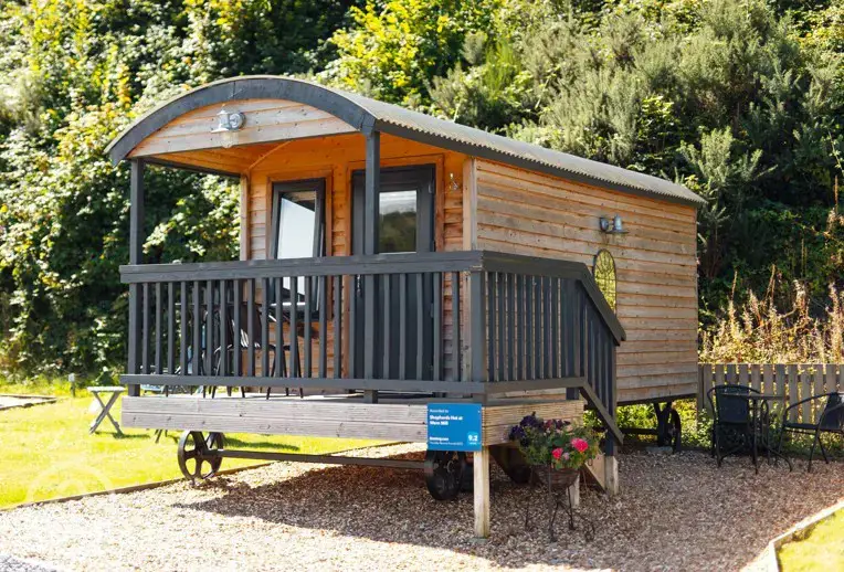 Shepherd's hut