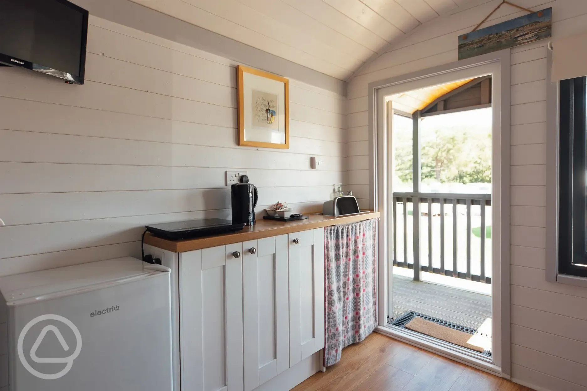 Kitchenette area in the shepherd's hut