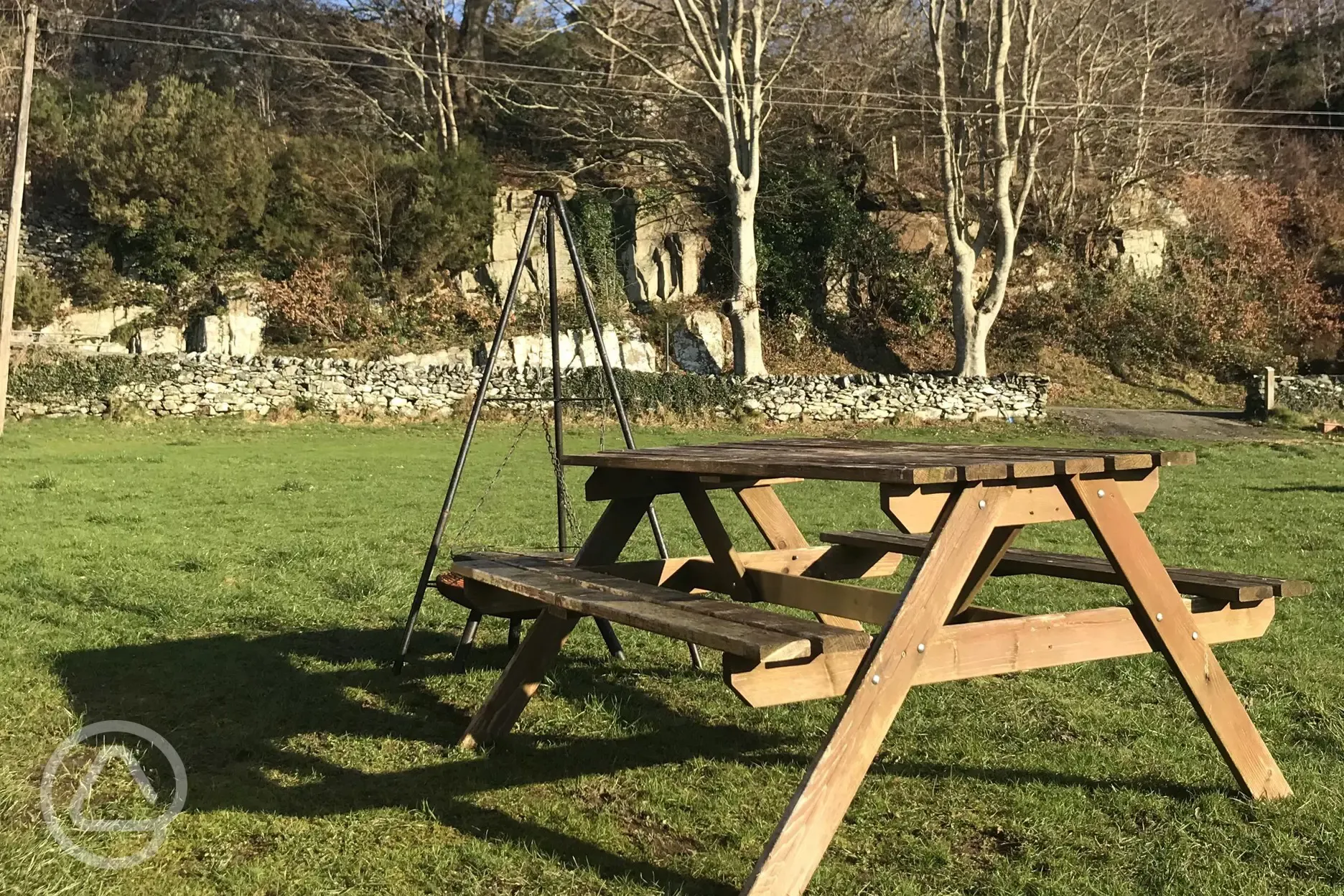 Picnic table