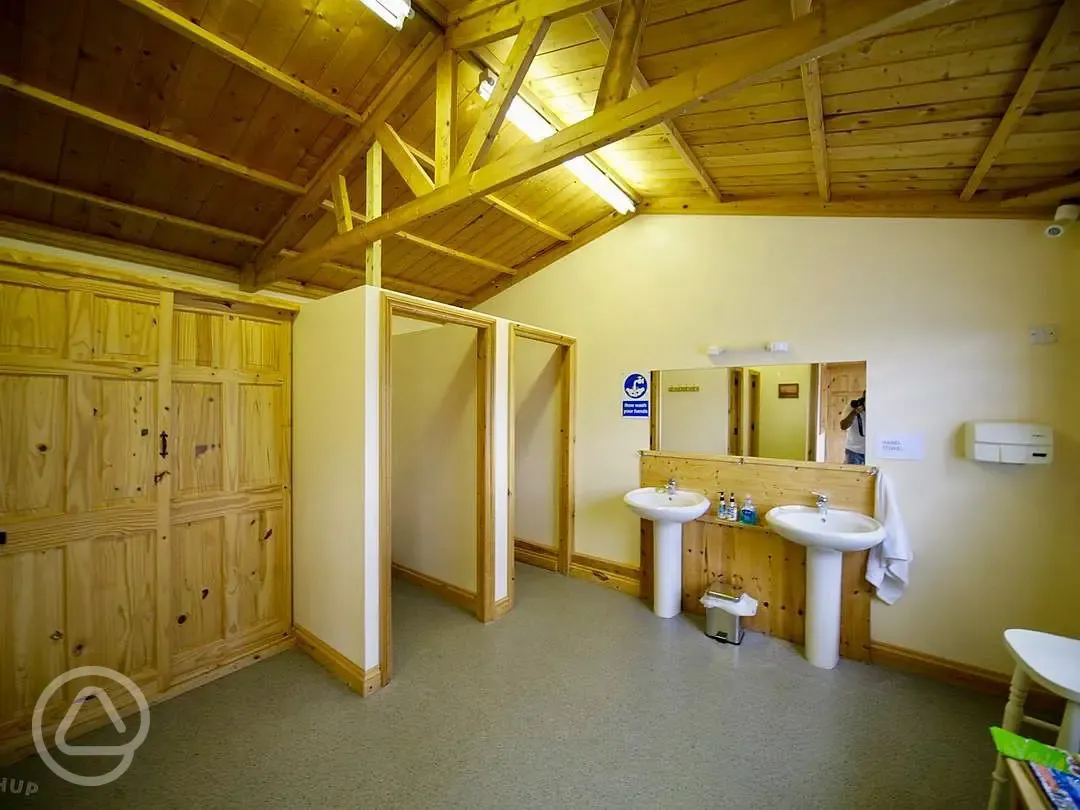 Toilet and shower block (Free Showers)