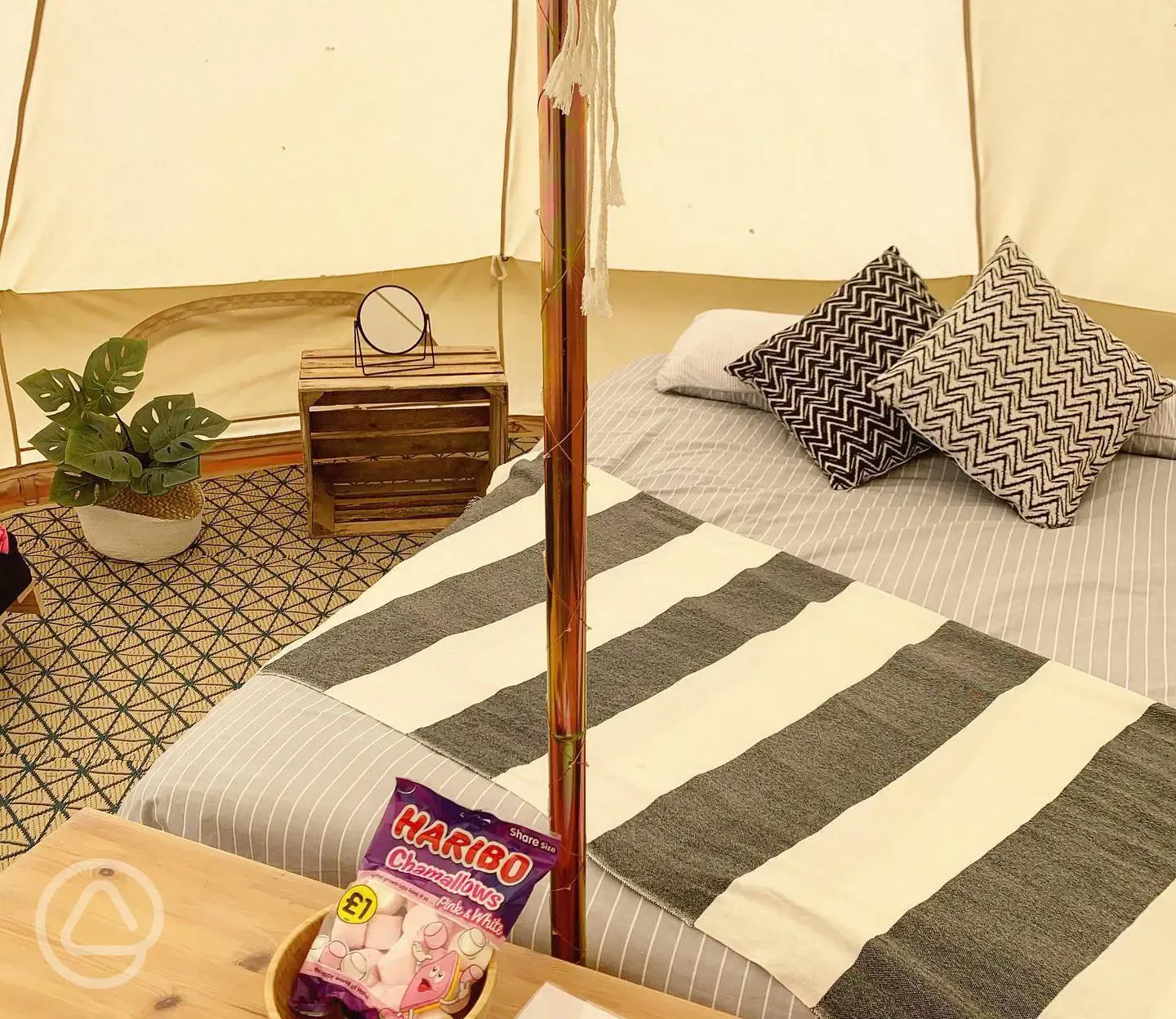 Bell tent bed