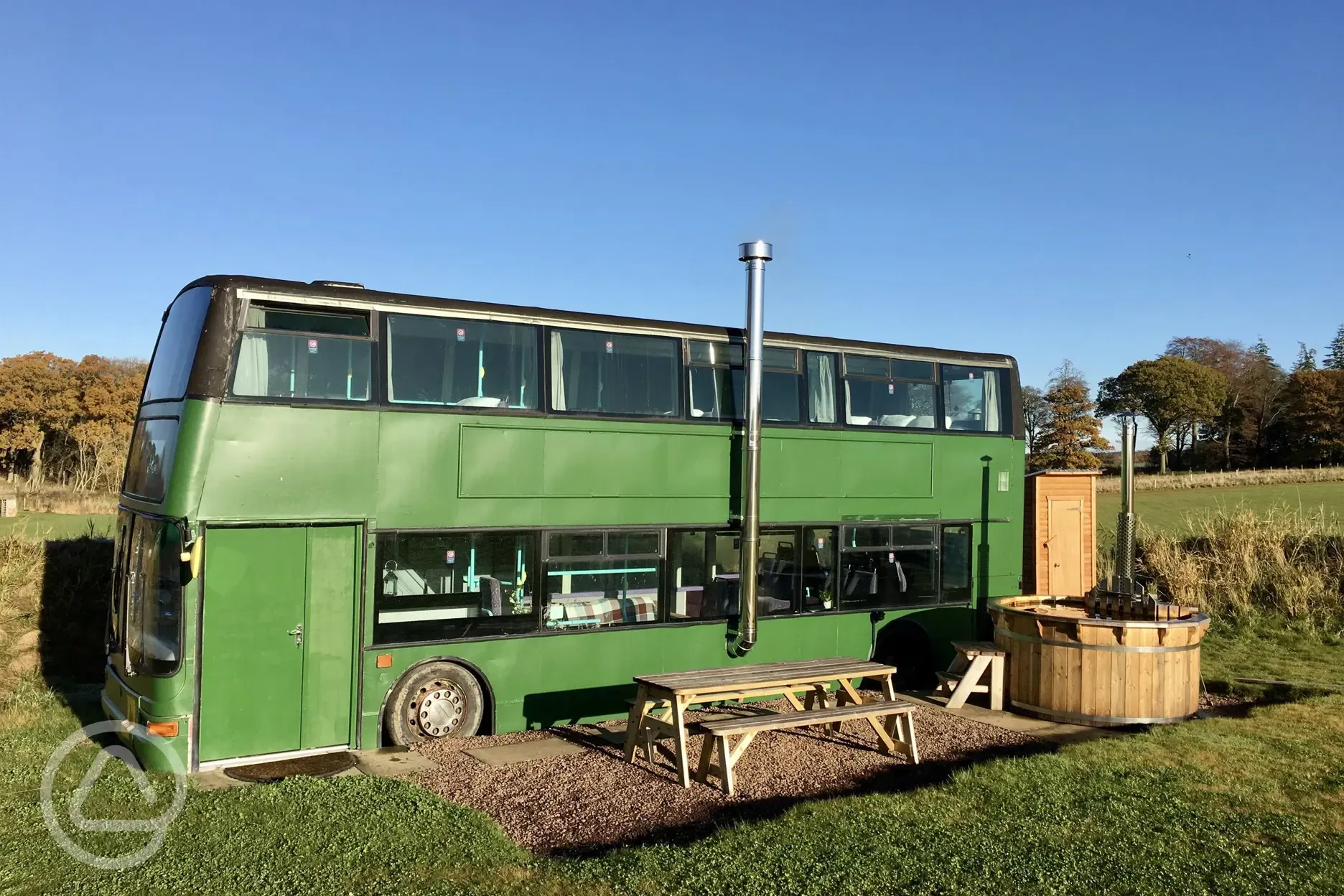 Eco bus (six person) with picnic bench and wood-fired hot tub