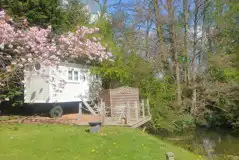 Shepherd's hut