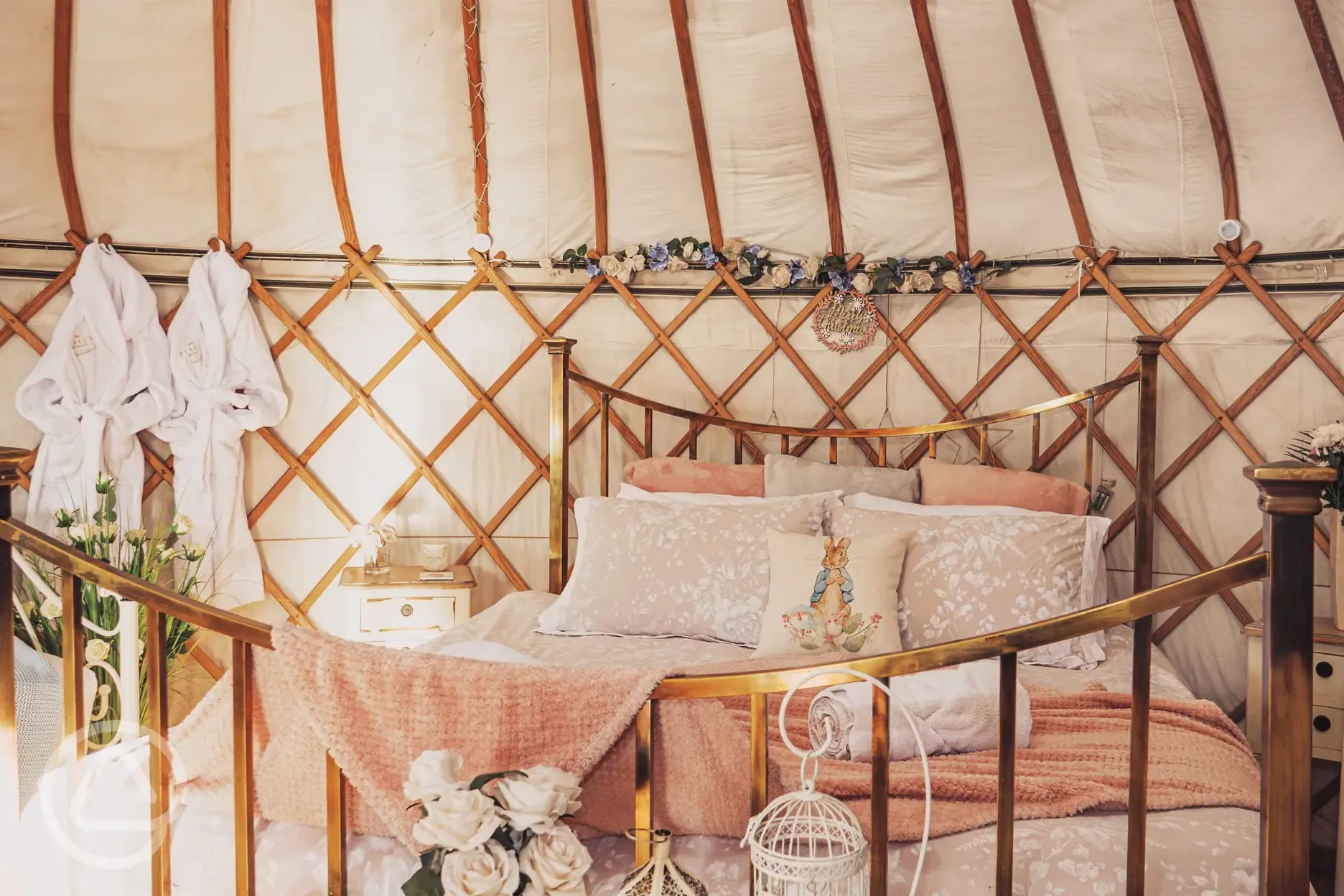 Potter's Lodge yurt