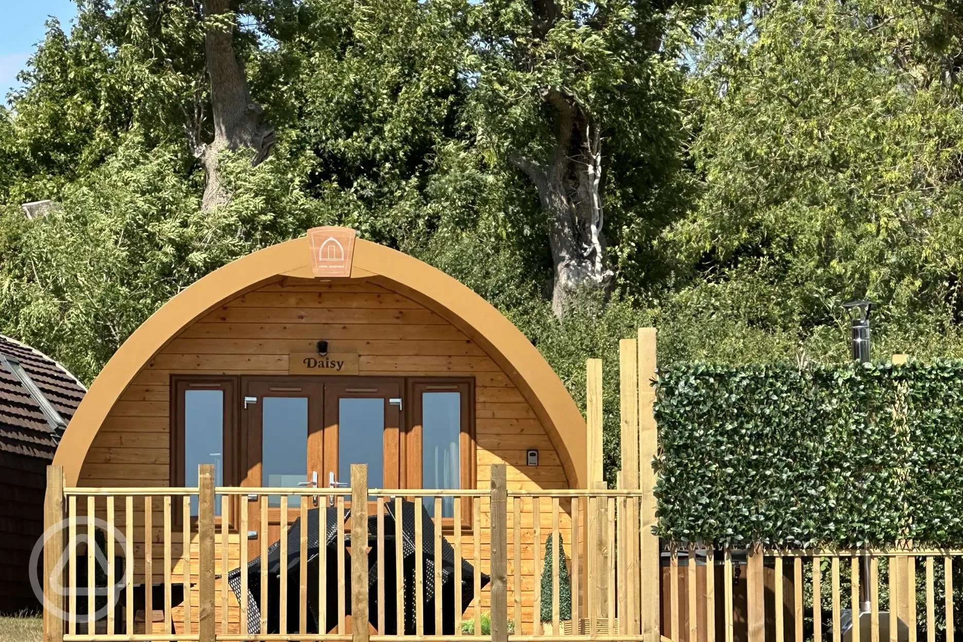 Daisy pod and hot tub