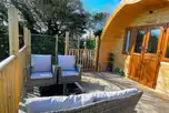 Rosy glamping pod - pet free