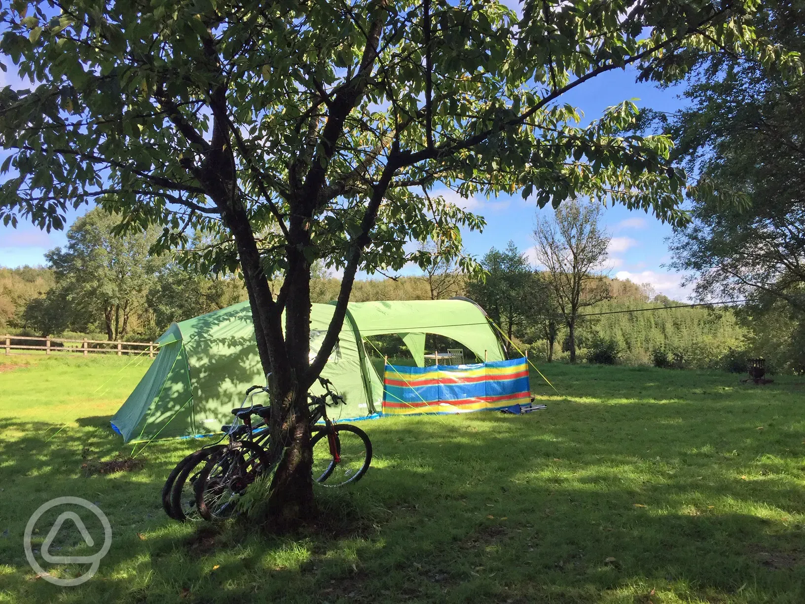 Non electric grass tent or campervan pitch