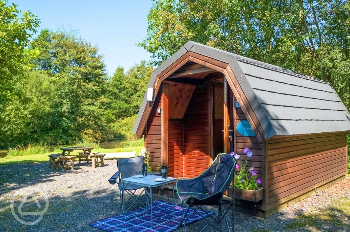 Camping pod