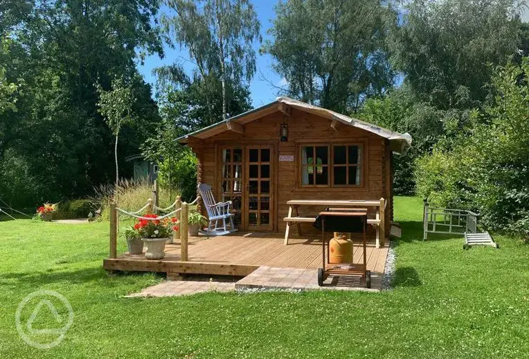 Woodpecker cabin