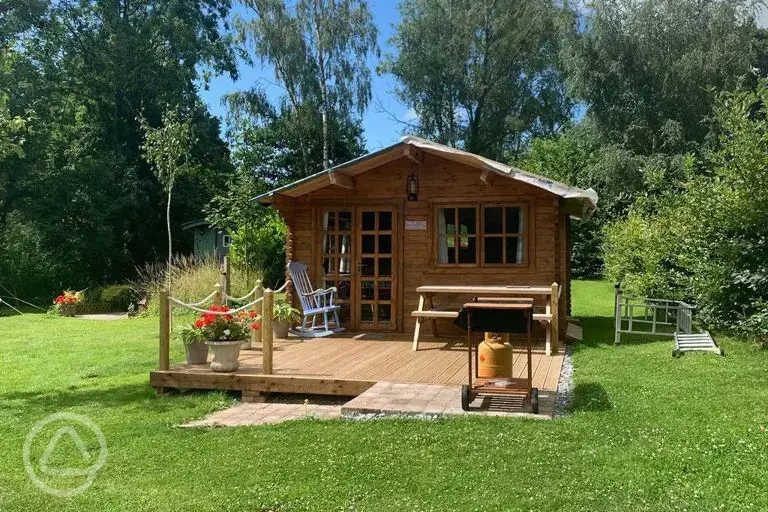 Woodpecker cabin