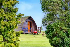 Large glamping pod